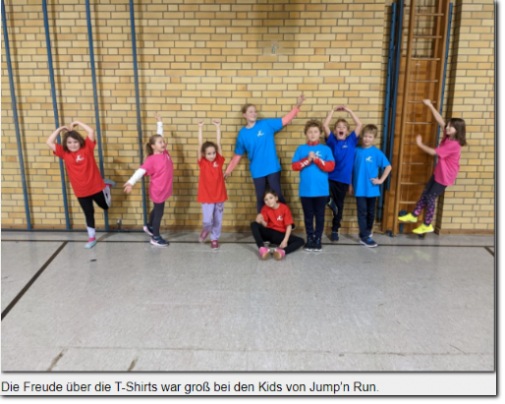 Die Freude über die T-Shirts war groß bei den Kids von Jump’n Run.